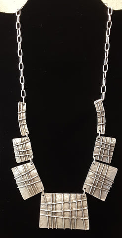 Turkish Necklace ~ Hash Marked Squares